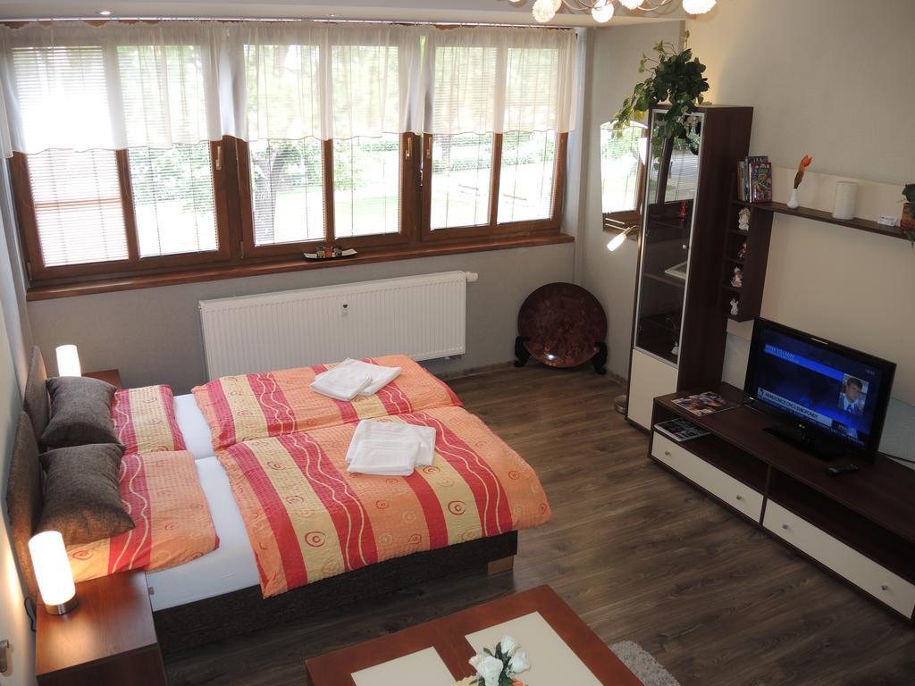 Apartmany Rudolf Spišská Nová Ves Zimmer foto